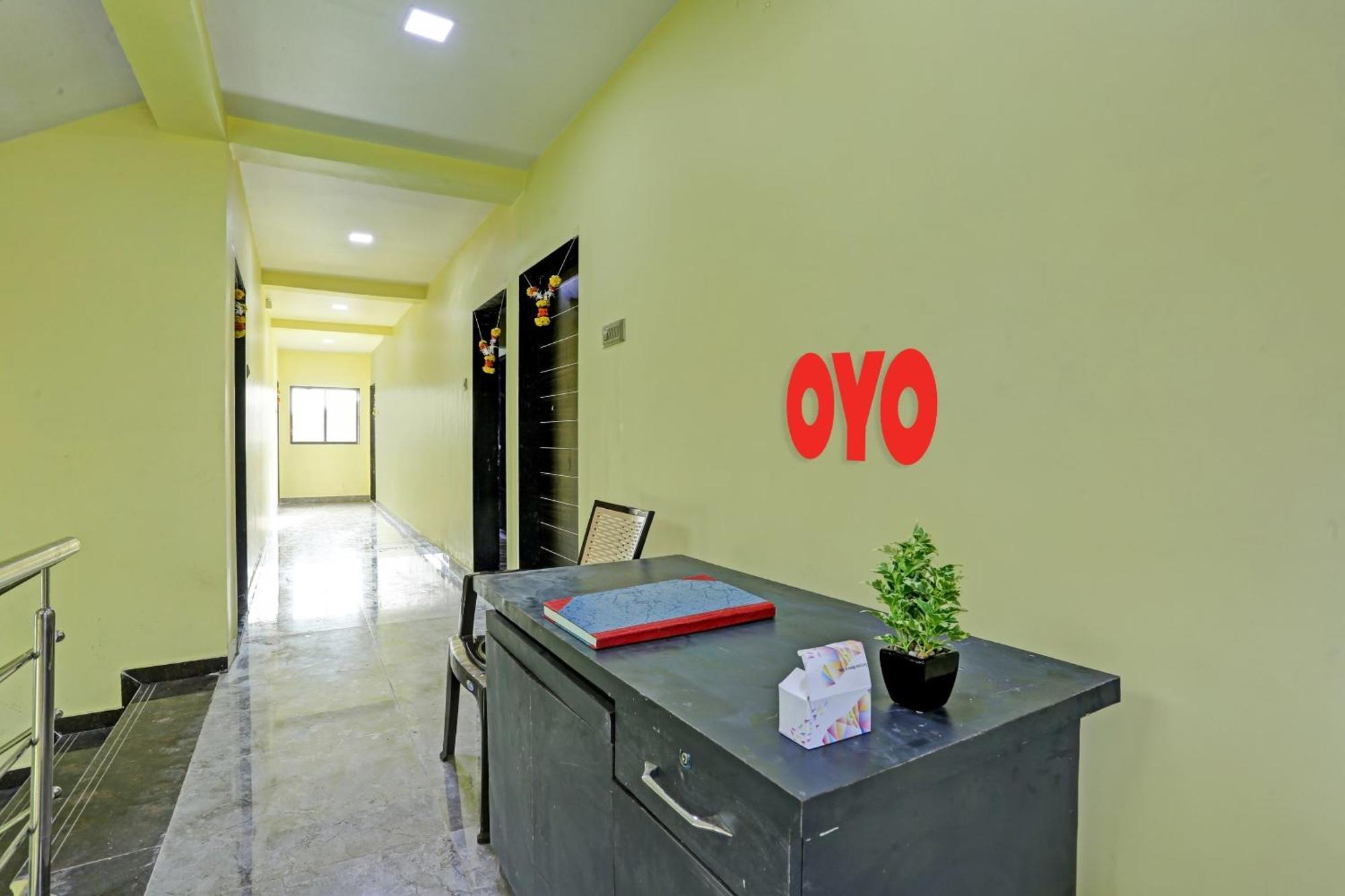 Hotel O Om Sai Residency Lodging And Boarding Taloje Budrukh Extérieur photo