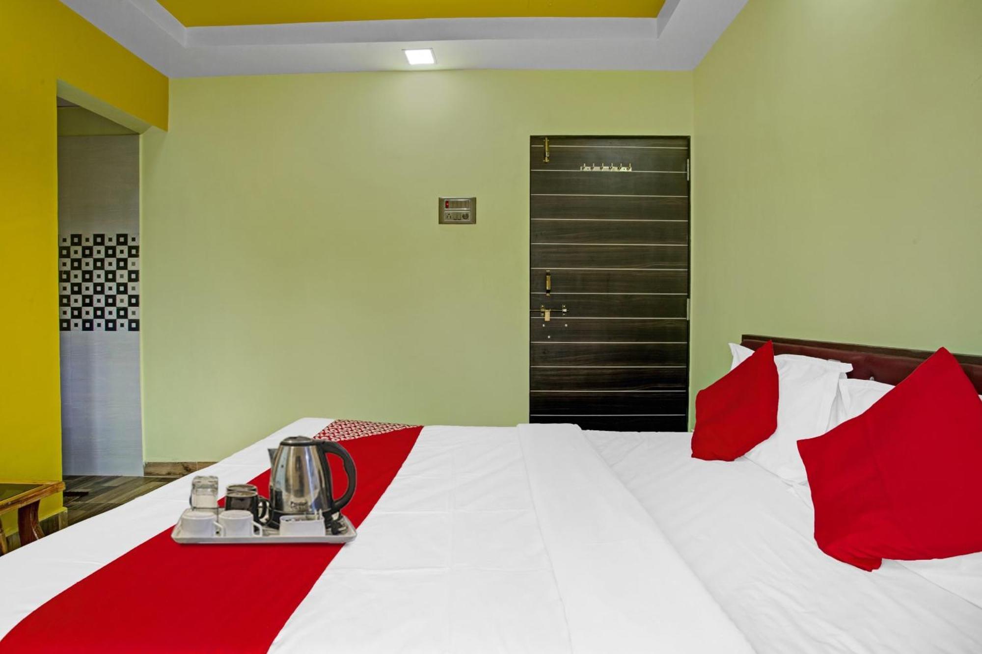 Hotel O Om Sai Residency Lodging And Boarding Taloje Budrukh Extérieur photo
