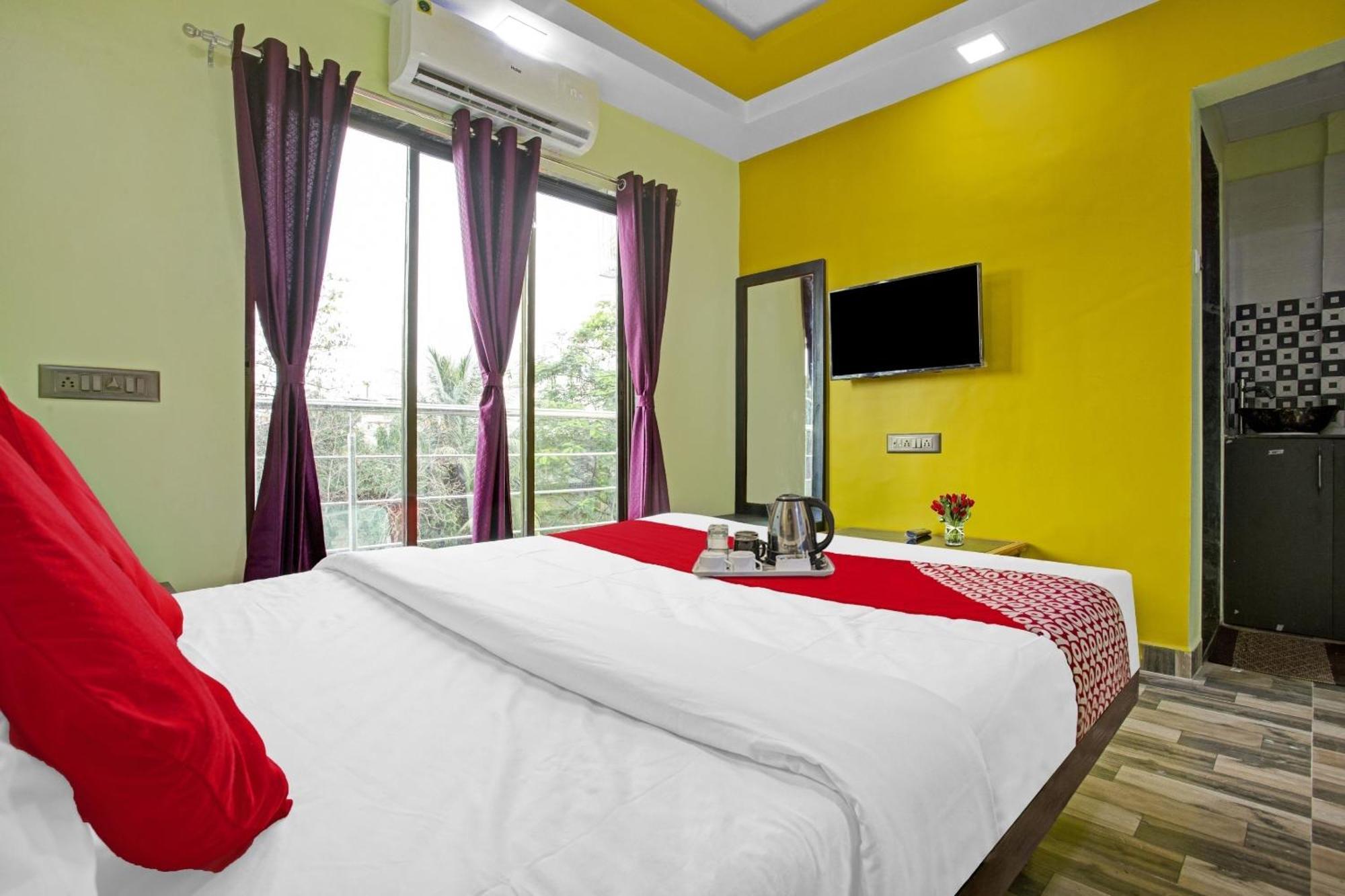 Hotel O Om Sai Residency Lodging And Boarding Taloje Budrukh Extérieur photo